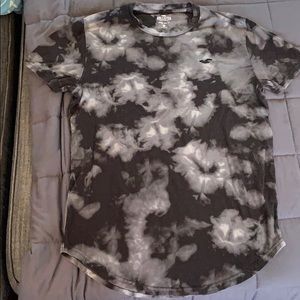 Hollister tie dye curve hem tee